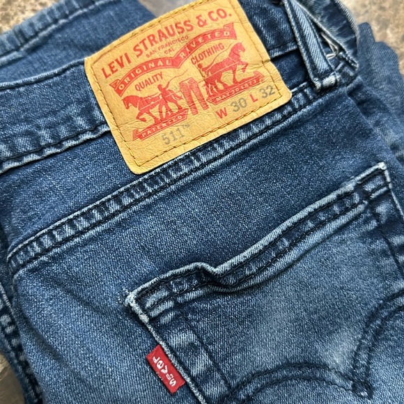 Great Levi’s jeans, used but not abused - Picture 1 of 2